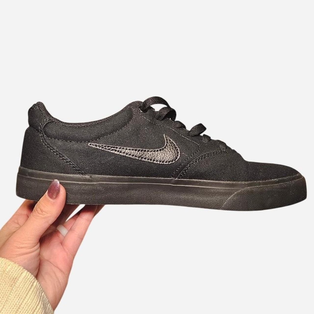 NEW- Nike Men’s Black Charge Canvas SB Sneakers - Picture 4 of 8